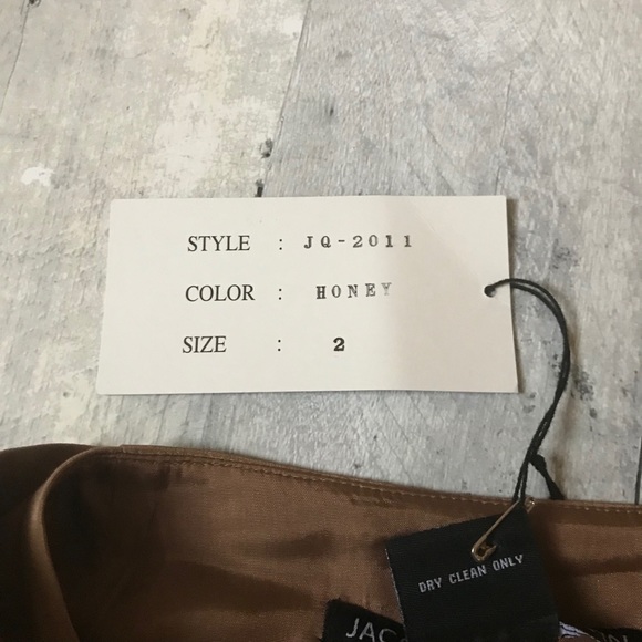 Jacqueline Quinn Belted 100% Silk Skirt in Tan - 309, 311, 312 - Picture 6 of 8